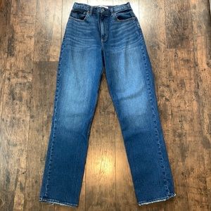 Abercrombie Curve Love 90s Straight Jeans